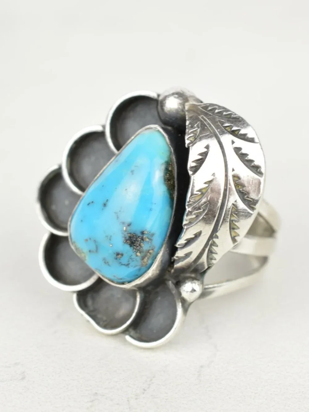 Vintage Navajo Kingman Turquoise Sterling Silver Shadowbox Feather Ring Size 8